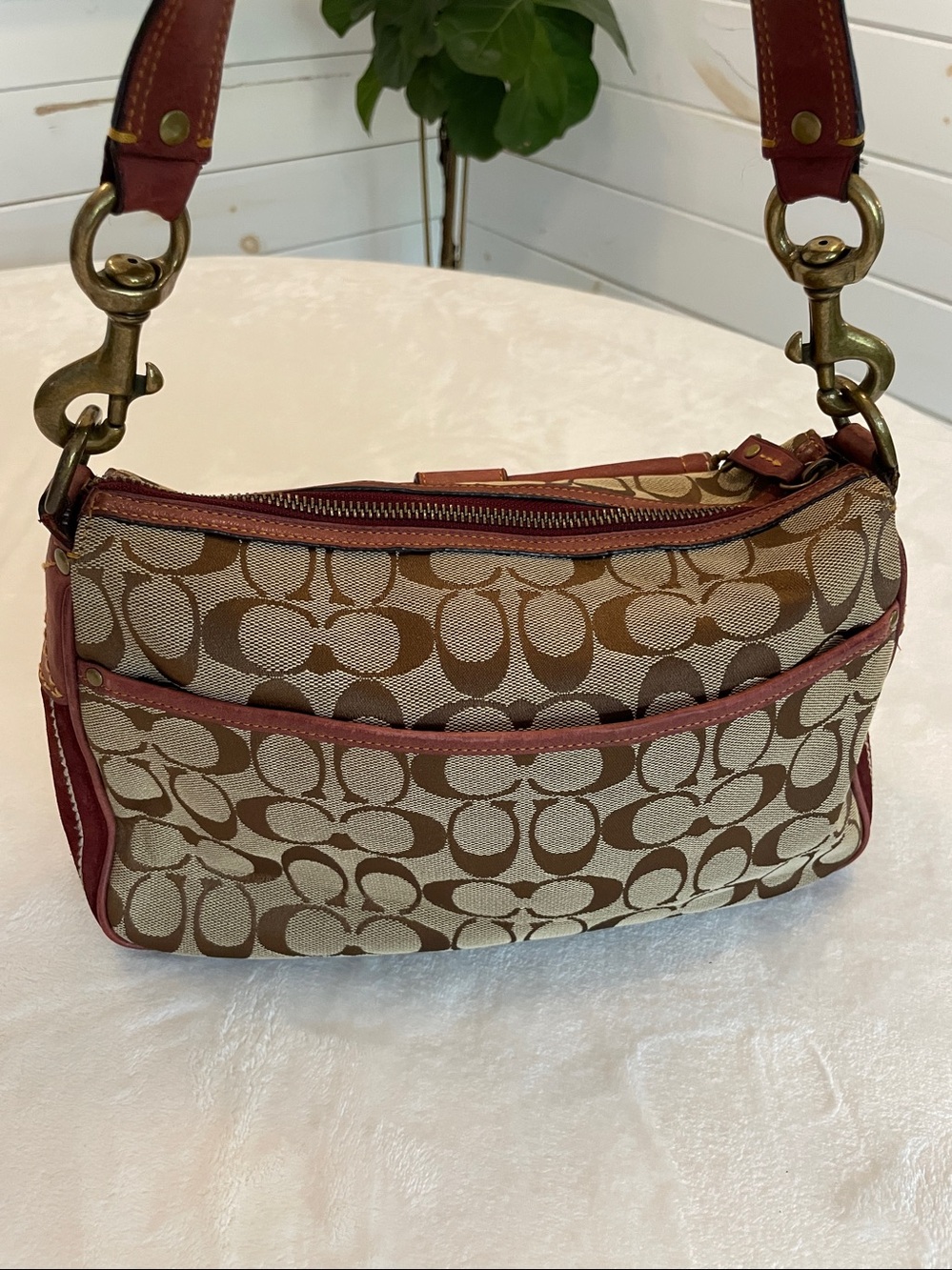 Coach Special Edition Fall 2004 Monogram Shoulder Style #7063 Burgundy Suede - Picture 8 of 17